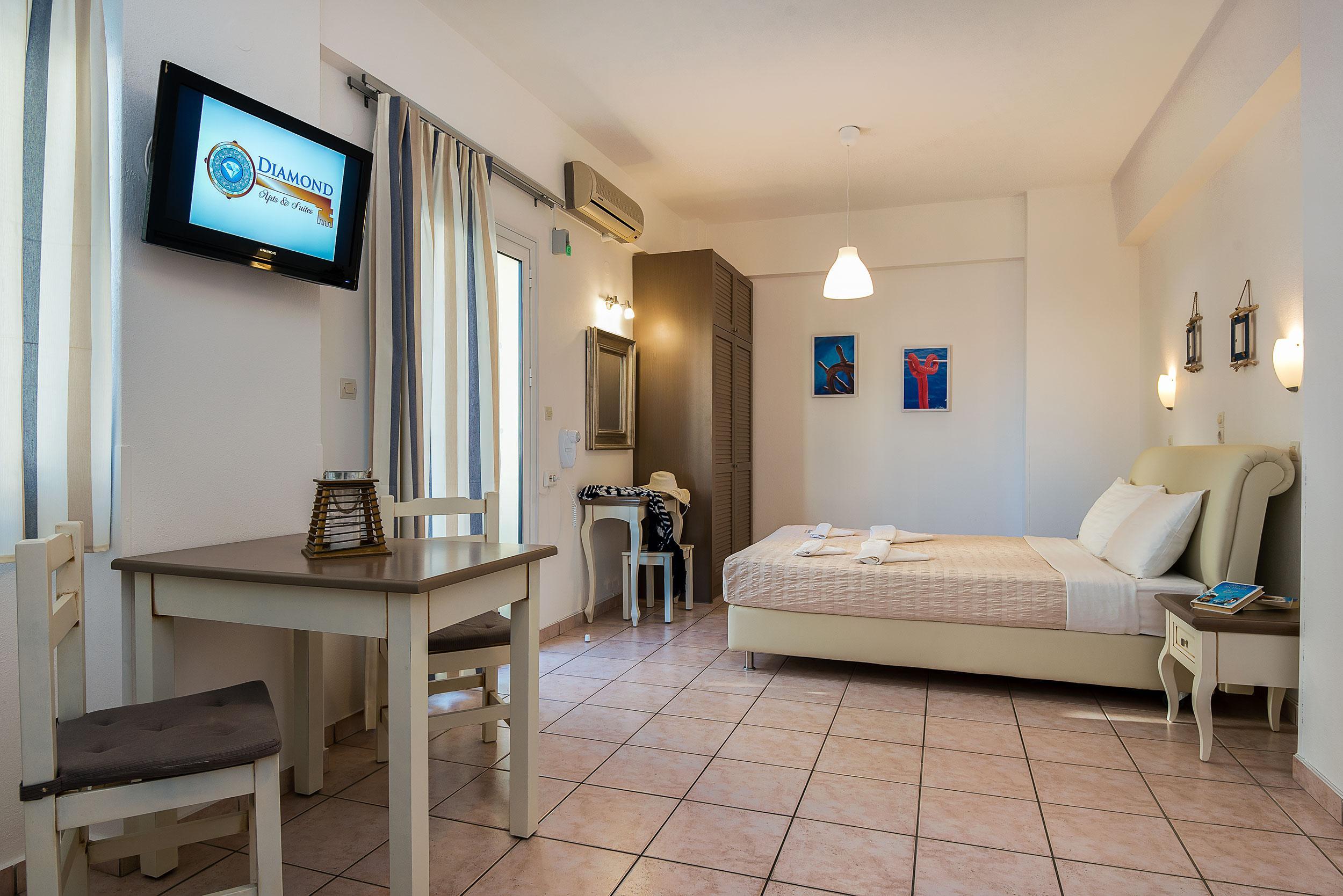 Diamond Apartments & Suites Hersonissos  Exterior photo