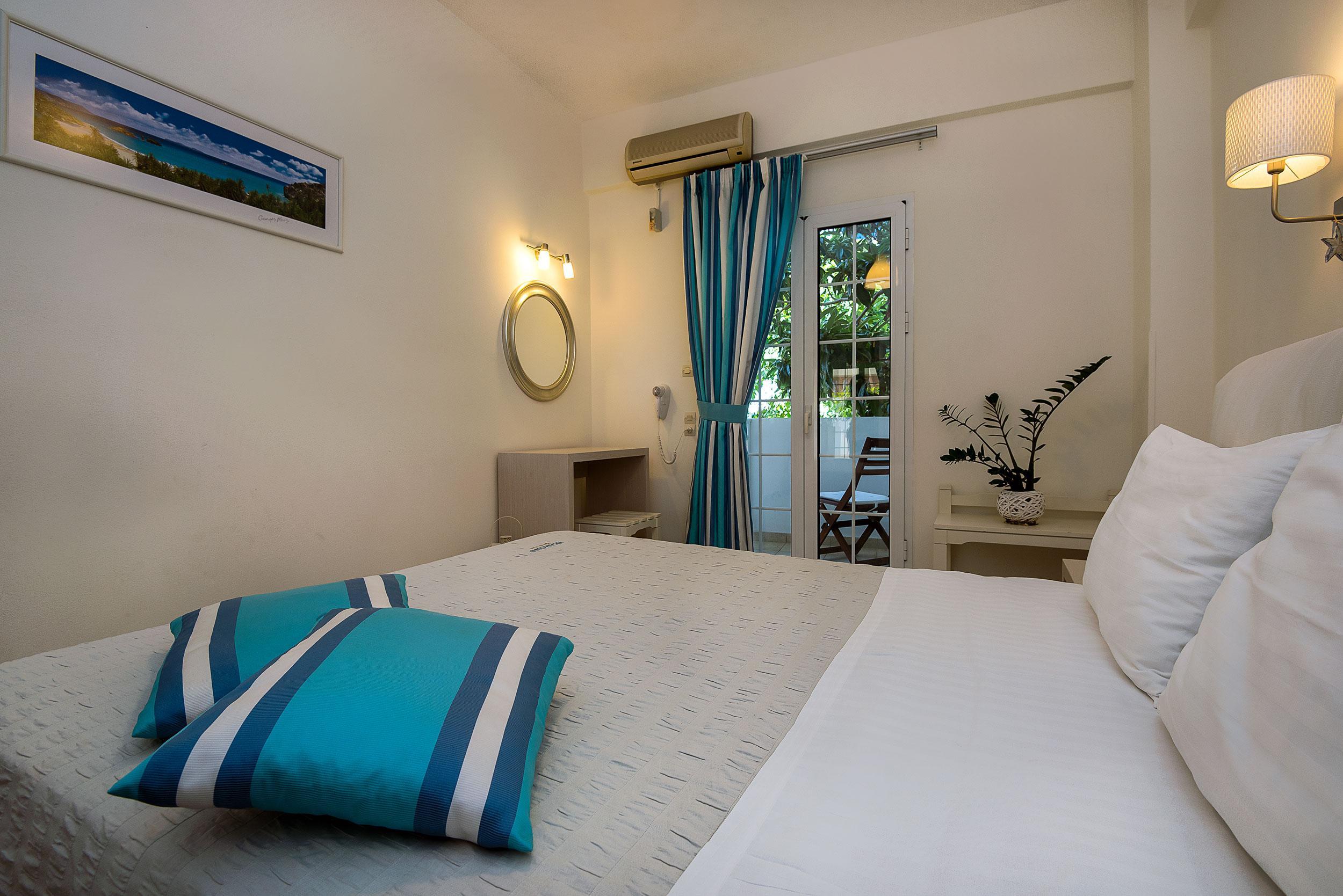 Diamond Apartments & Suites Hersonissos  Exterior photo