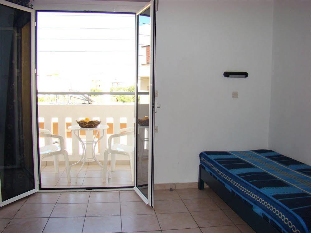 Diamond Apartments & Suites Hersonissos  Exterior photo